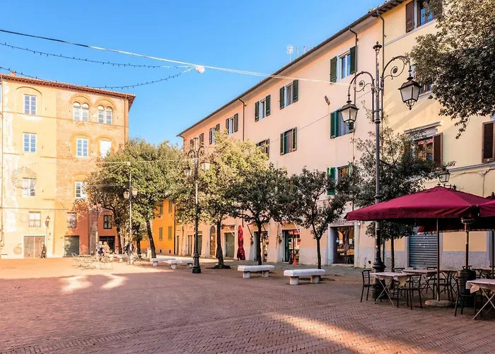 Hostly - La Pera Suite Apartment - 2 Bedrooms, Full Center