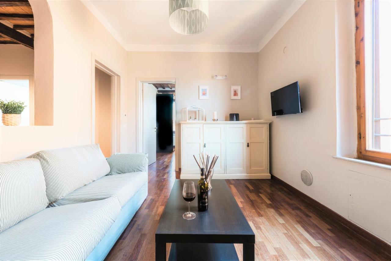 Hostly - La Pera - 2 Bedrooms, Full Center Pisa