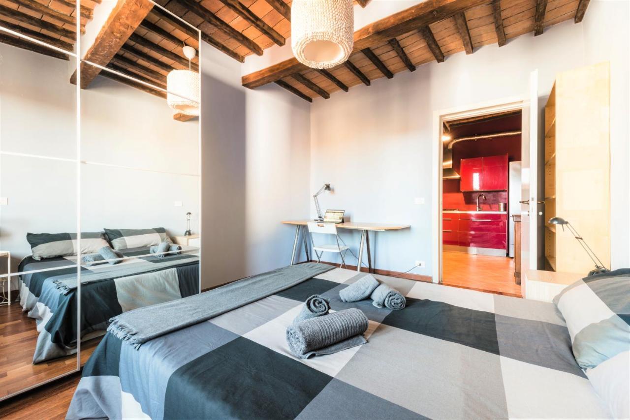 Apartment Hostly - La Pera - 2 Bedrooms, Full Center Pisa