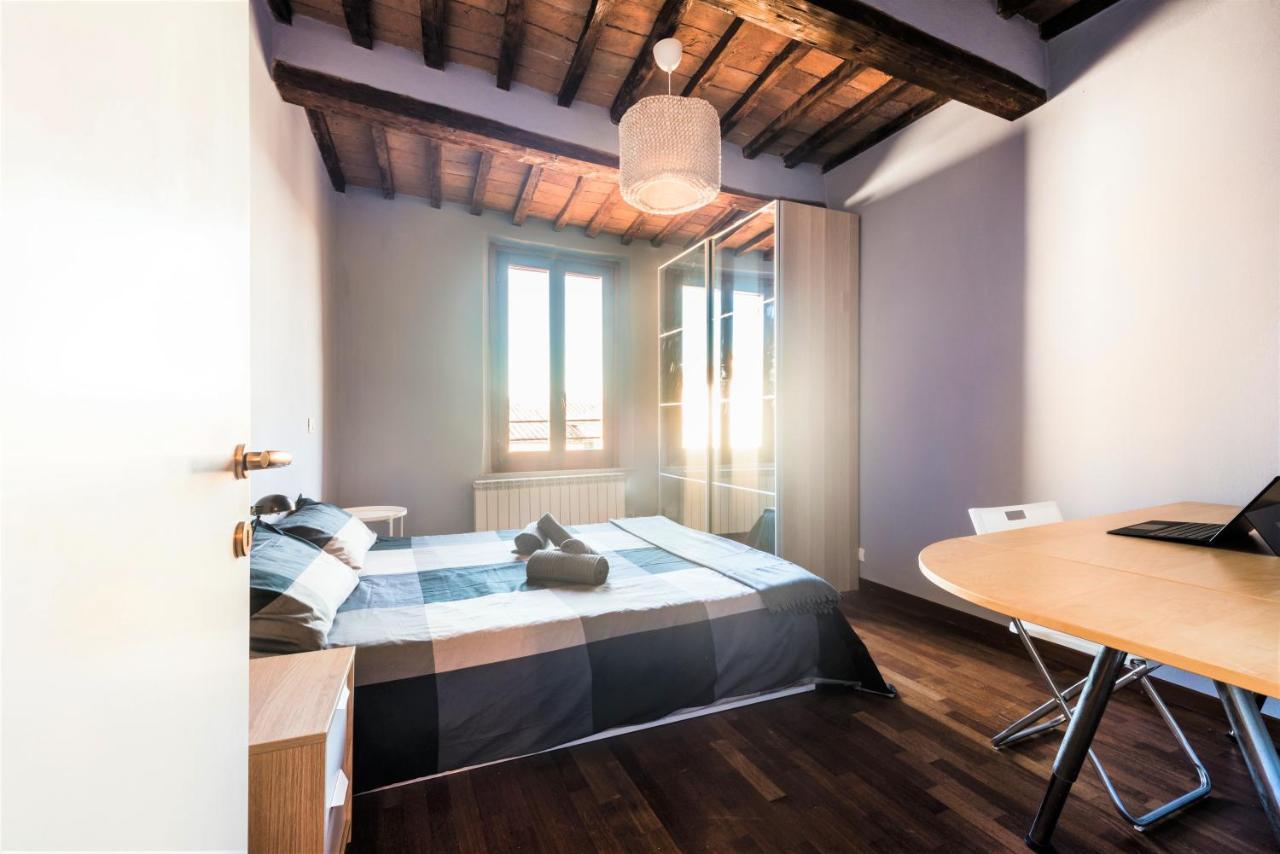 Hostly - La Pera - 2 Bedrooms, Full Center *