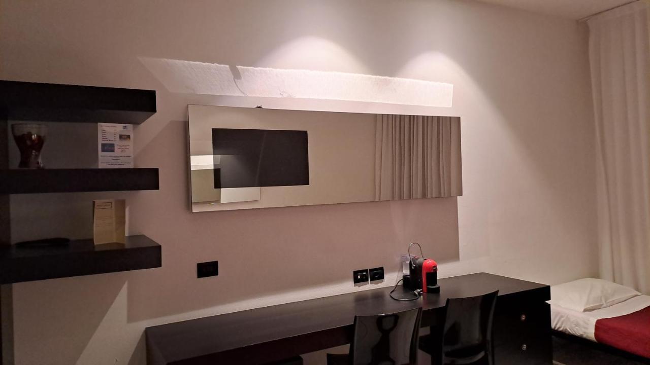 Blue Shades Hotel 4*
