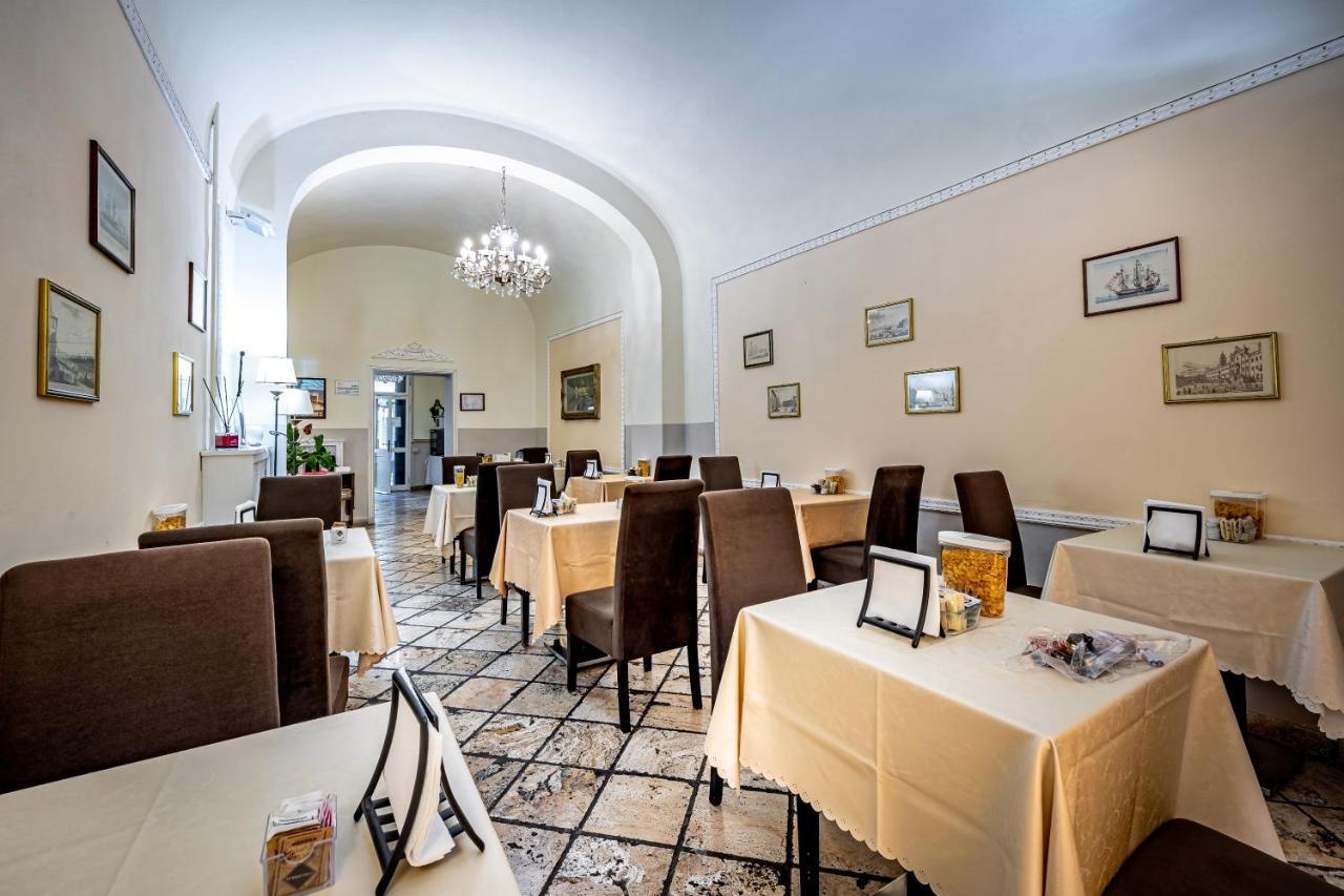 Minerva Hotel 3*