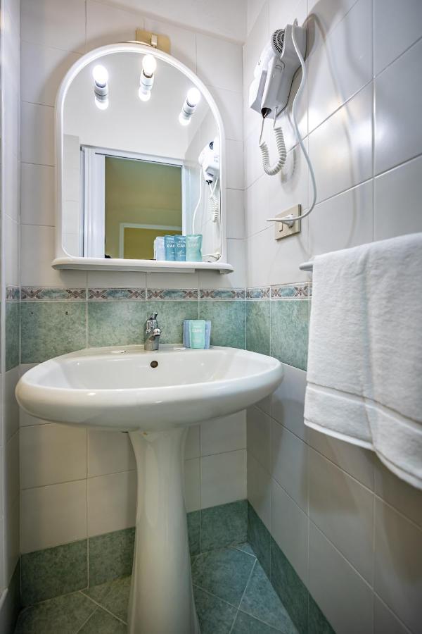 Minerva Hotel 3*
