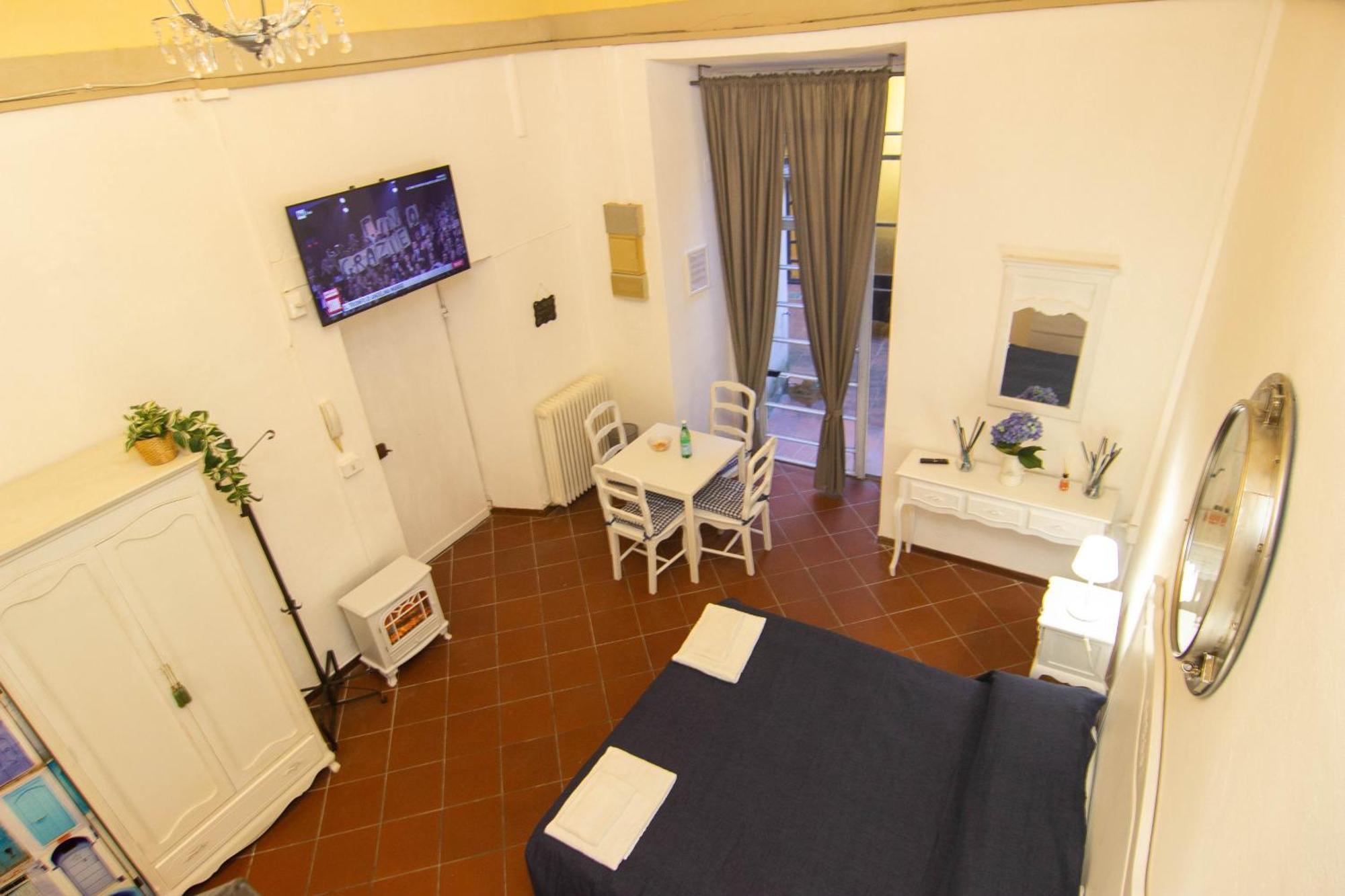 Apartment Nel Cuore Di Pisamonolocale In Palazzo Storico. Pisa