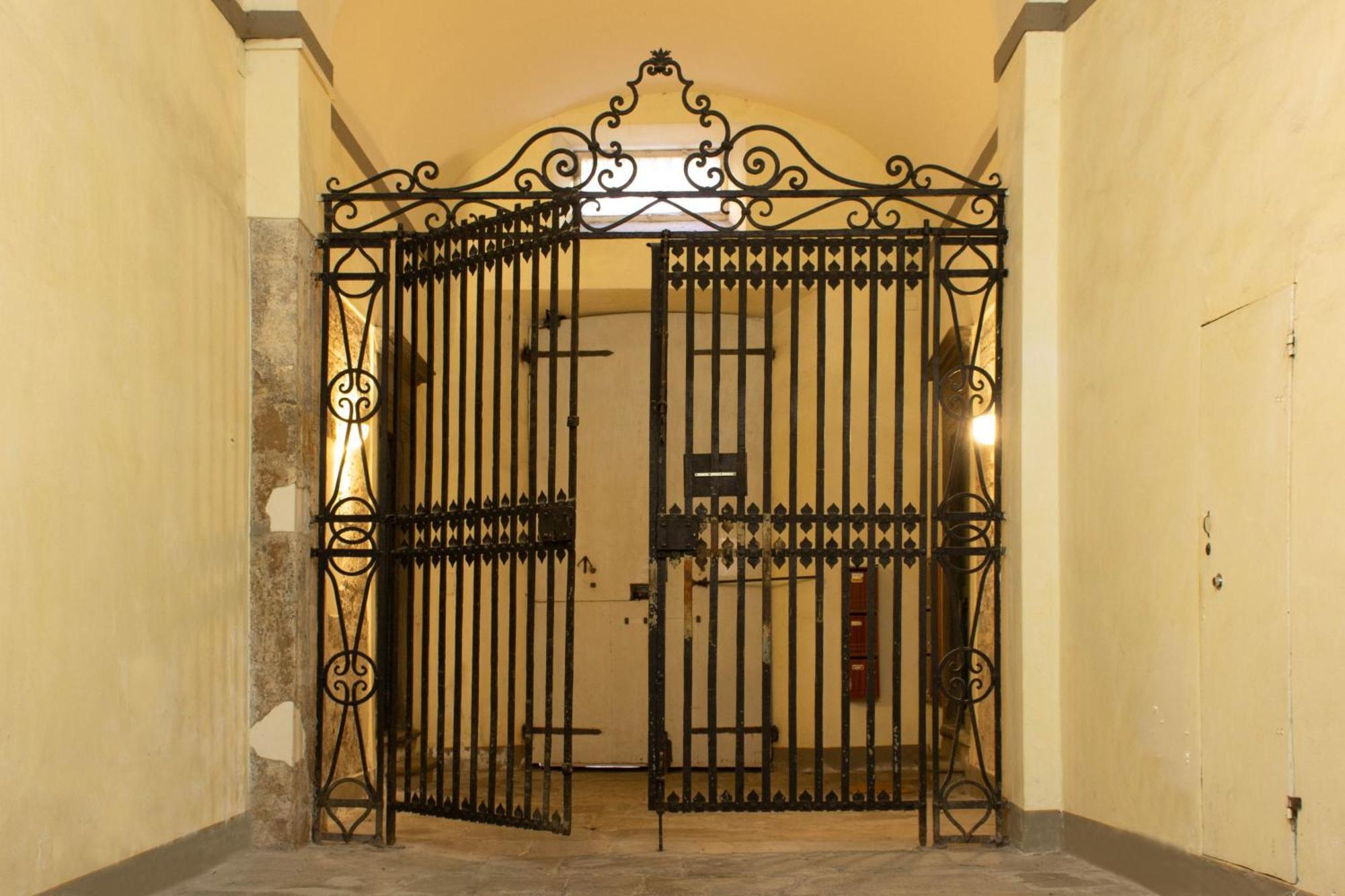 Apartment Nel Cuore Di Pisamonolocale In Palazzo Storico. Pisa