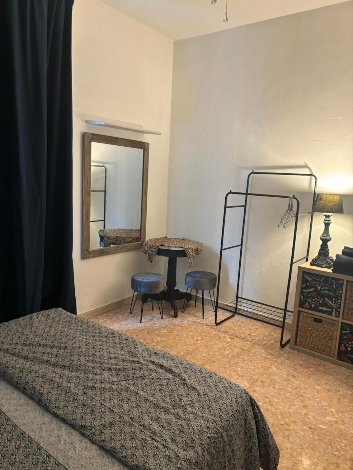 Guest house Live In - 250m Dalla Stazione Centrale Di *