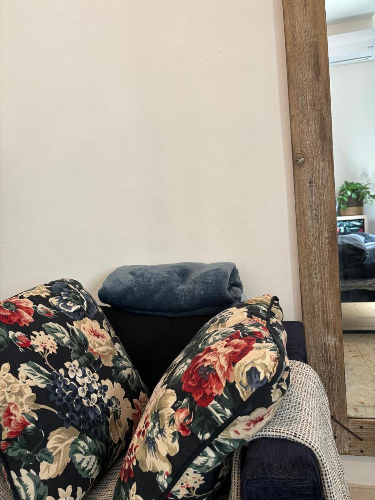 Guest house Live In - 250m Dalla Stazione Centrale Di