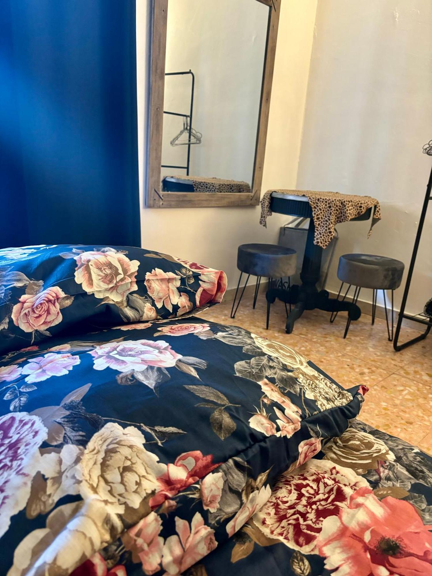 Live In - 250m Dalla Stazione Centrale Di Guest house