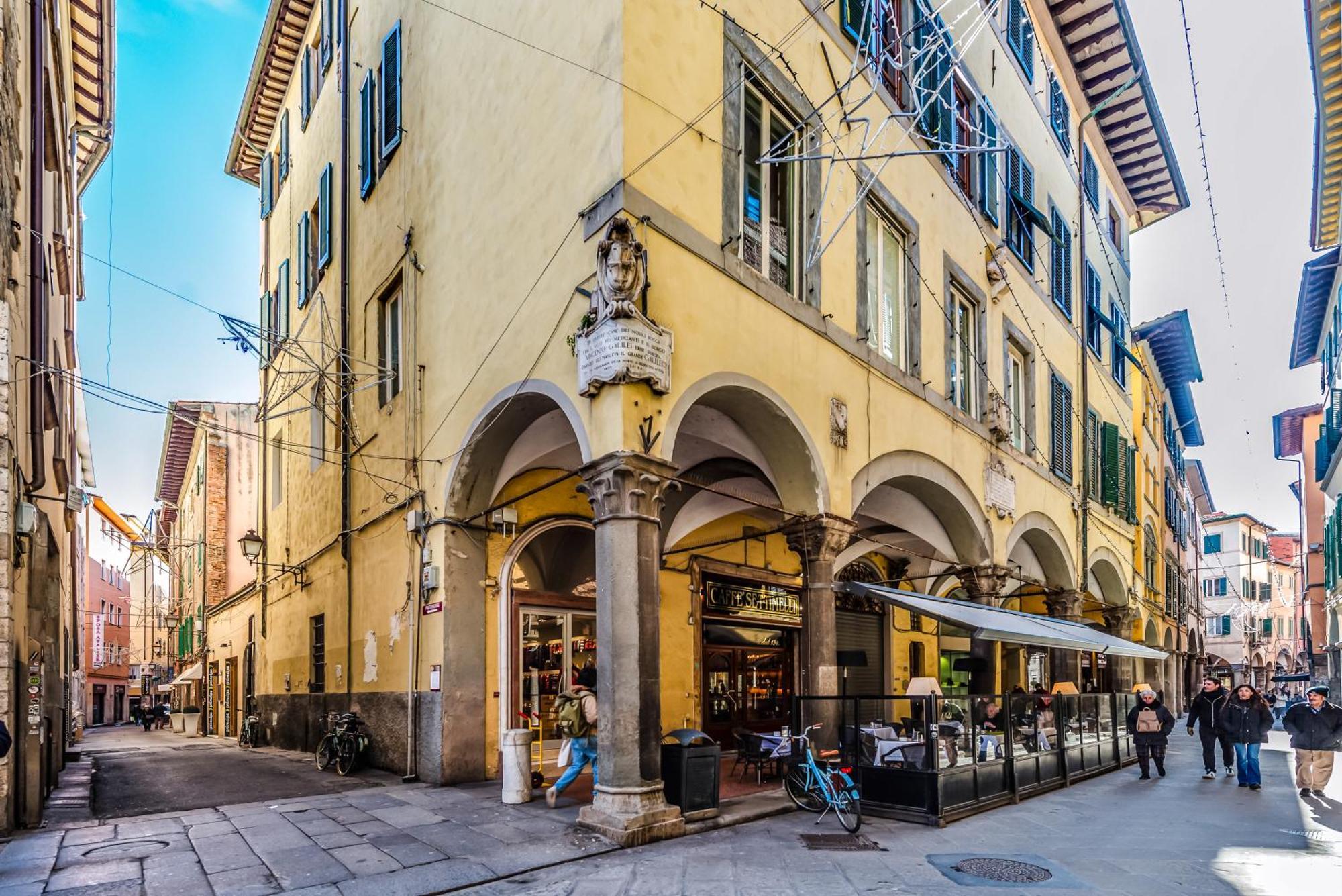 Apartment Hostly-suite Magnifica Al Borgo-central Elegance