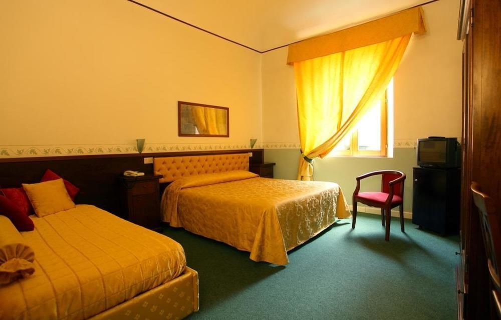 Minerva Hotel 3*