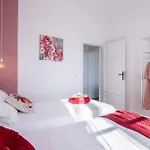 Elegantia Home In Pisa By Pleiades Home