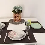 Casa Amuni\' Monolocale A Pisa Free Parking Wifi