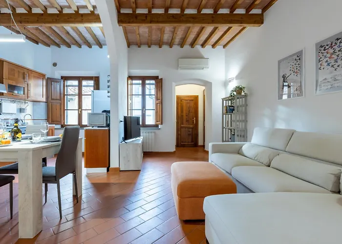 Piazza Artigiani Pisa Lovely Apartment