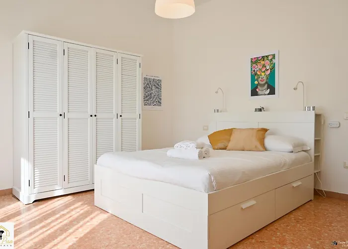 Inn Pisa Rentals 2 - Sunny Corner Pisa Flat