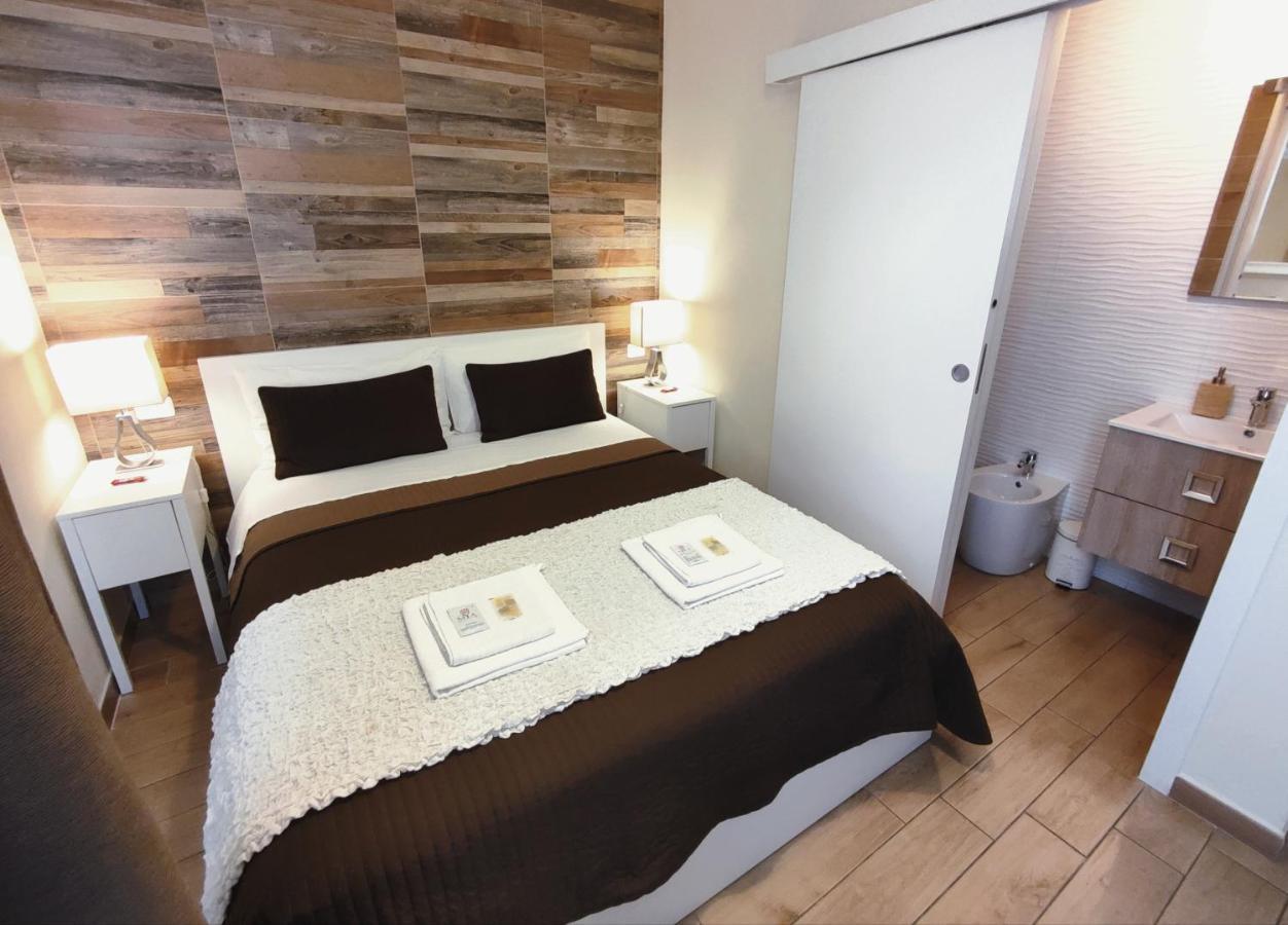 Pisa City Lodge