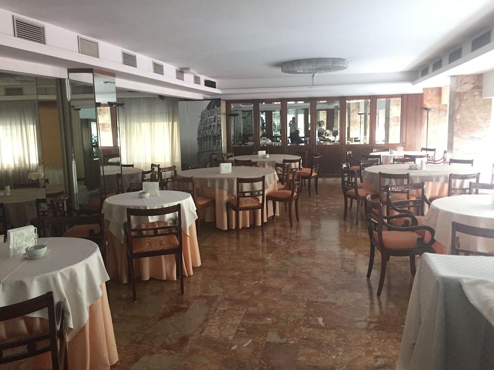 Hotel Grand Duomo 4*