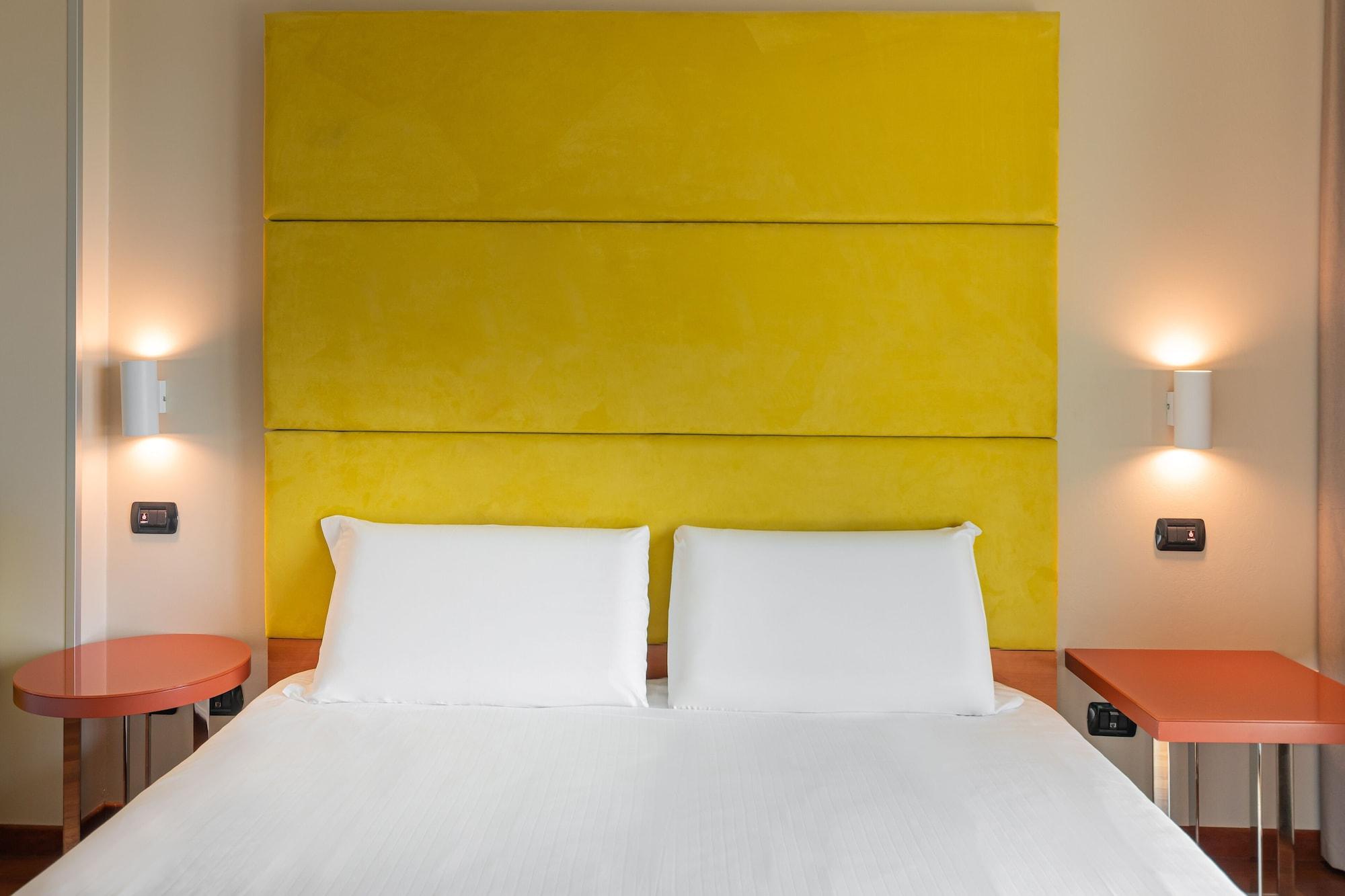 Airport Hotel 3*