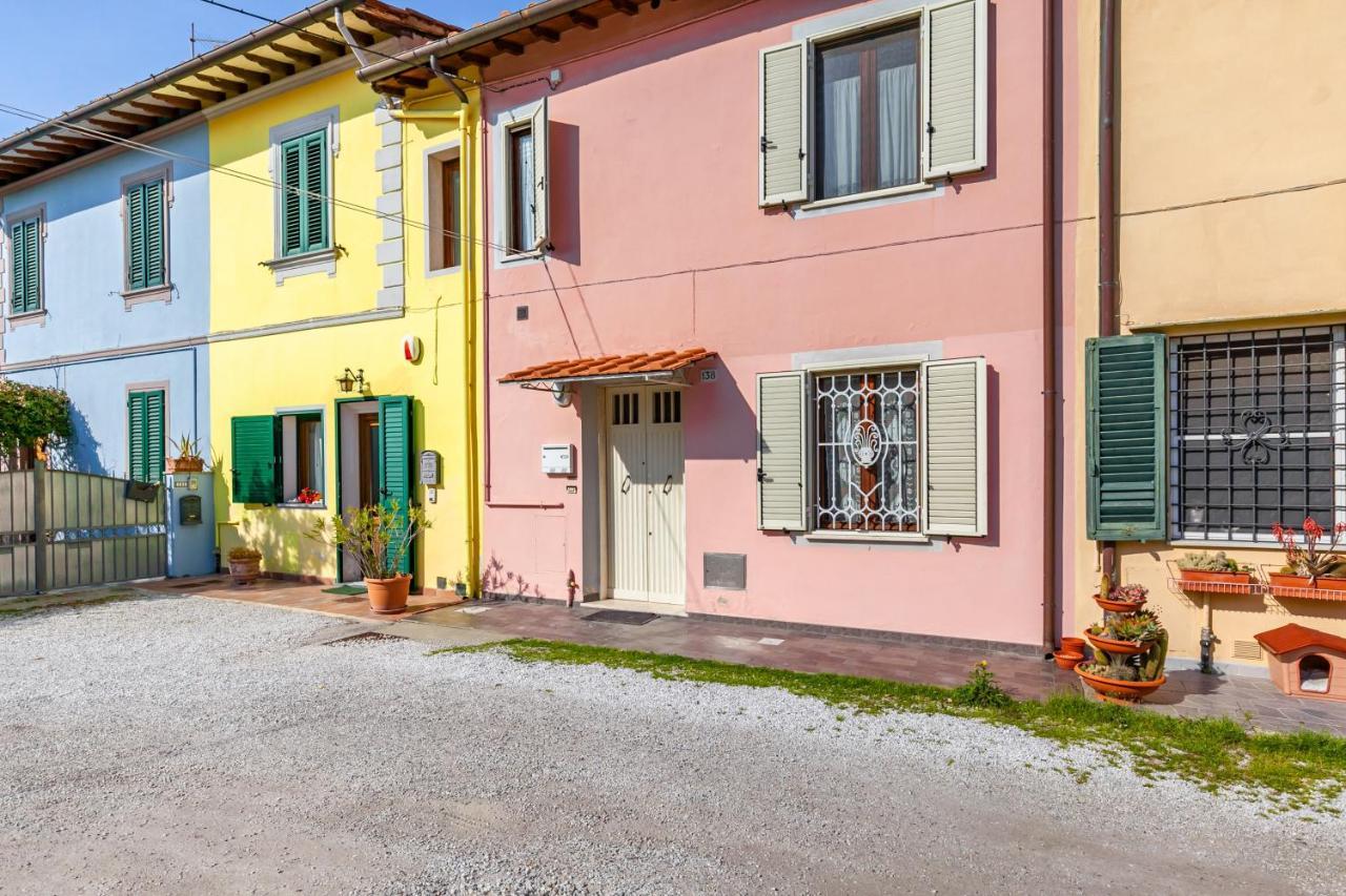Airport Comfy - Private Parking Apartment