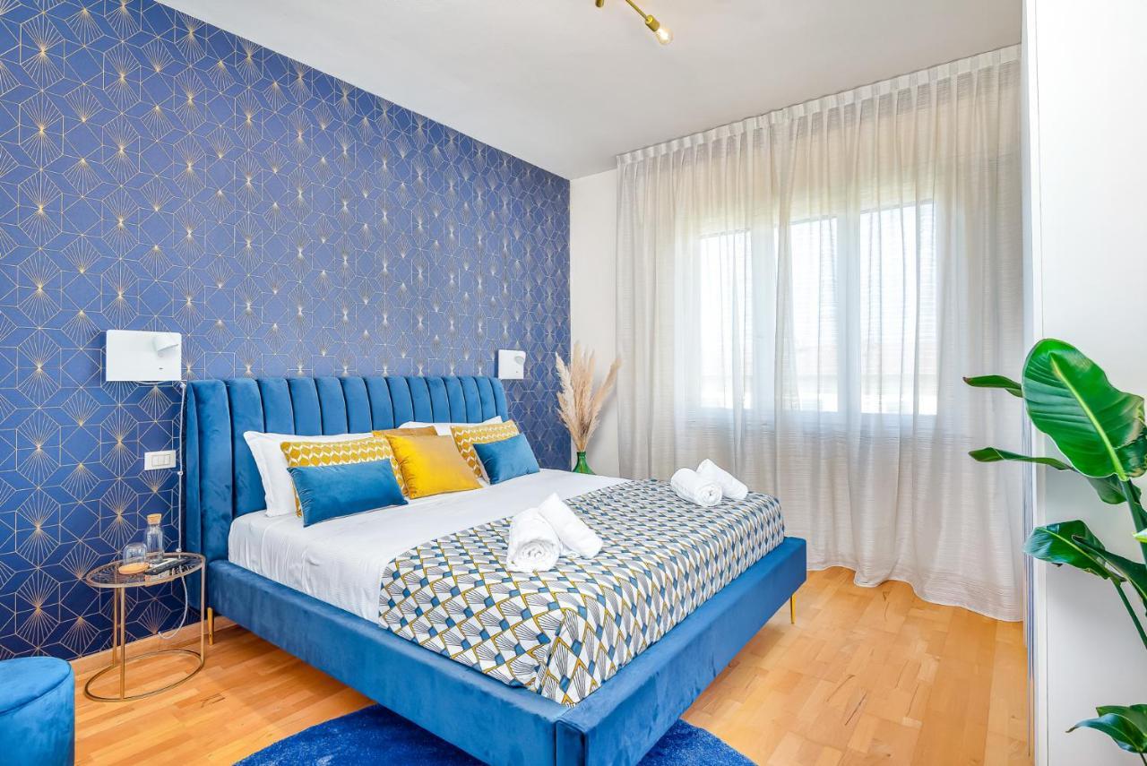 Art Deco' - Sleepwithme - Free Parking - Free Breakfast - Very Friendly Staff Apartment Pisa