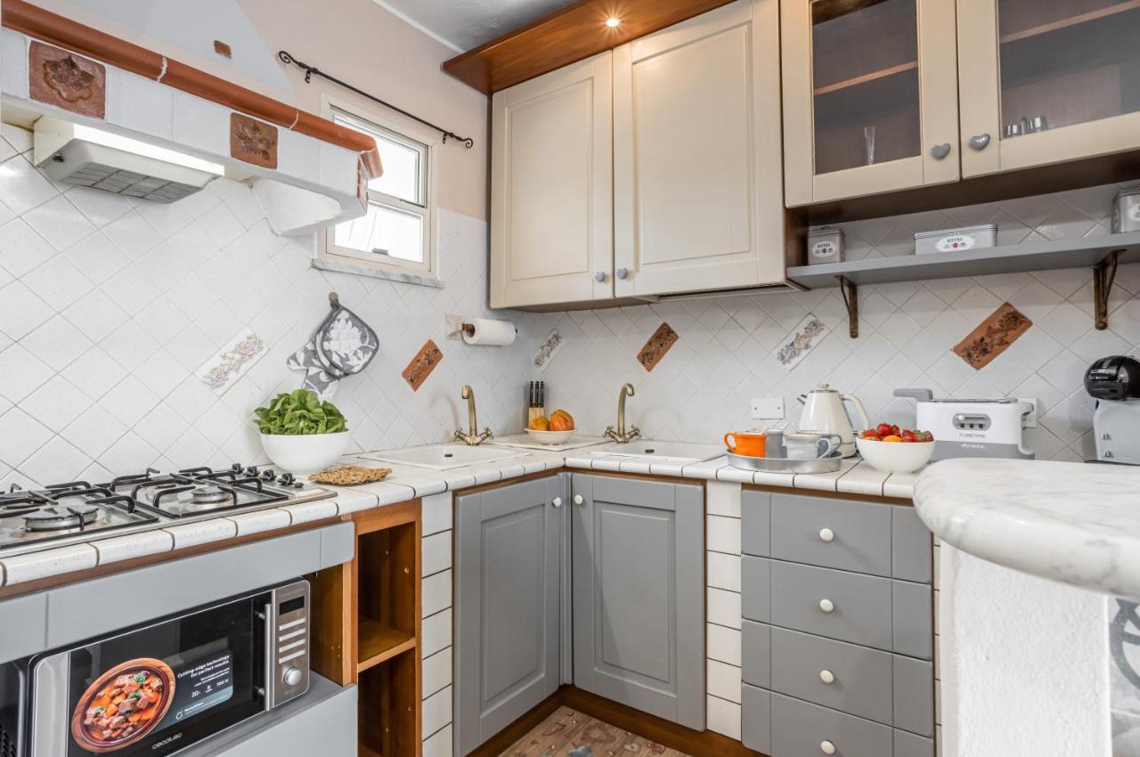 Oratoio Duplex With Parking * Pisa