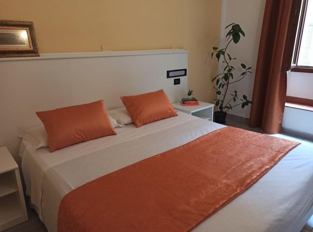 Leonardo Hotel