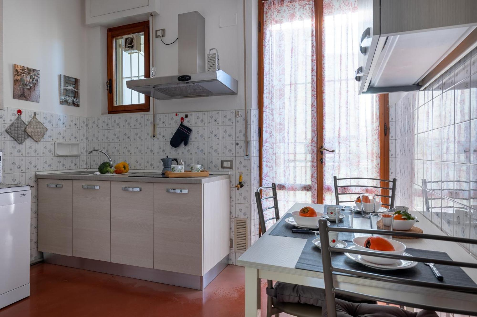 Quiet And Bright Flats With Balcony Pisa