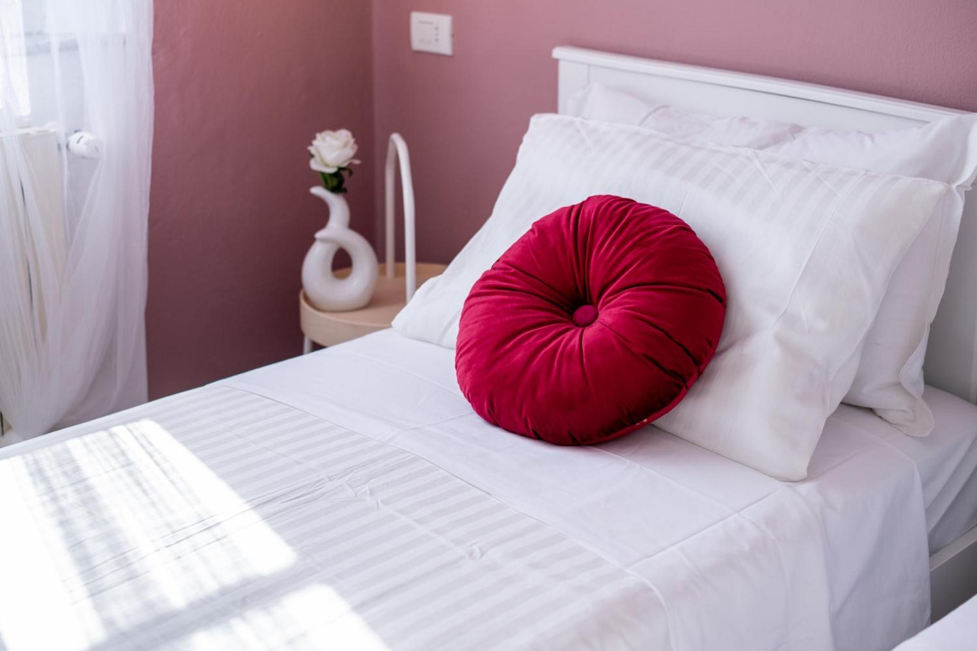 Elegantia In By Pleiades Apartment