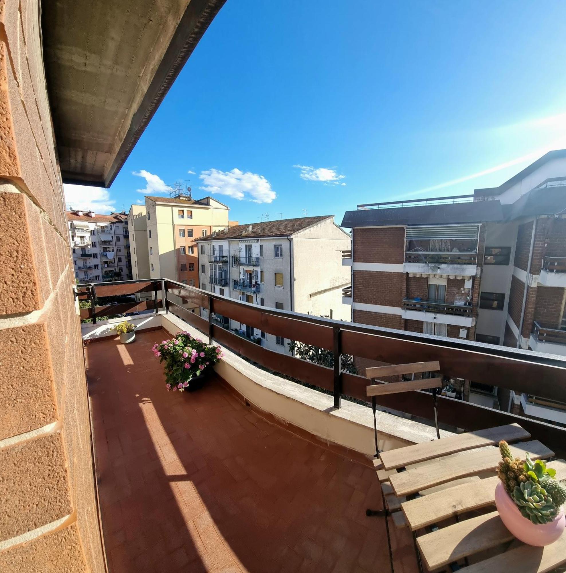 Sunbath House - Free Parking - Near Center *