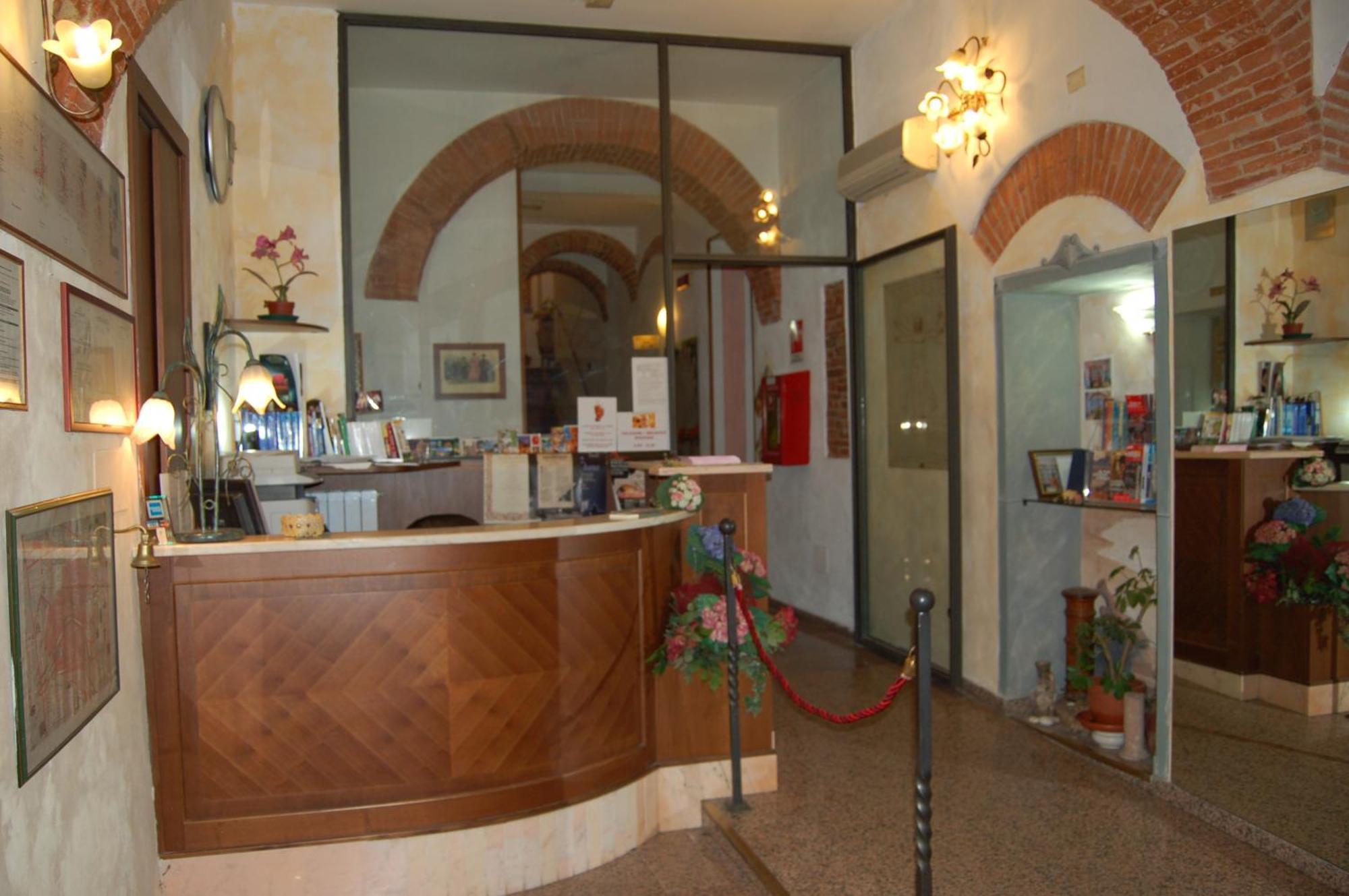 Hotel Leonardo 3*