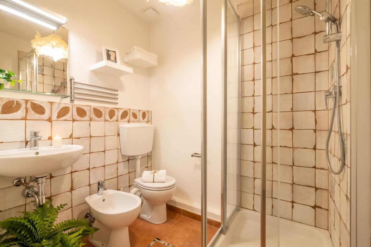 Lh Casa Dora