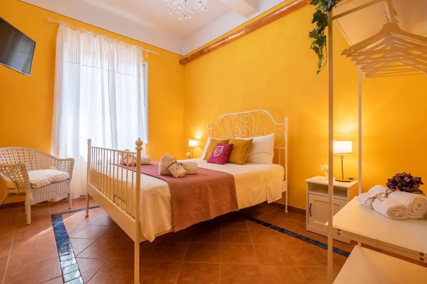 Lh Casa Dora *