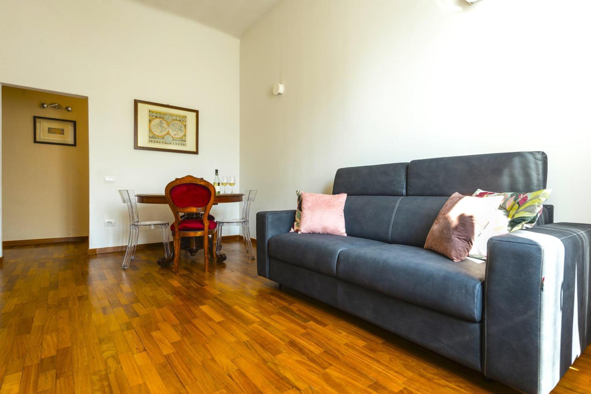 Hostly-suite Le Maioliche-near The Tower Apartment Pisa