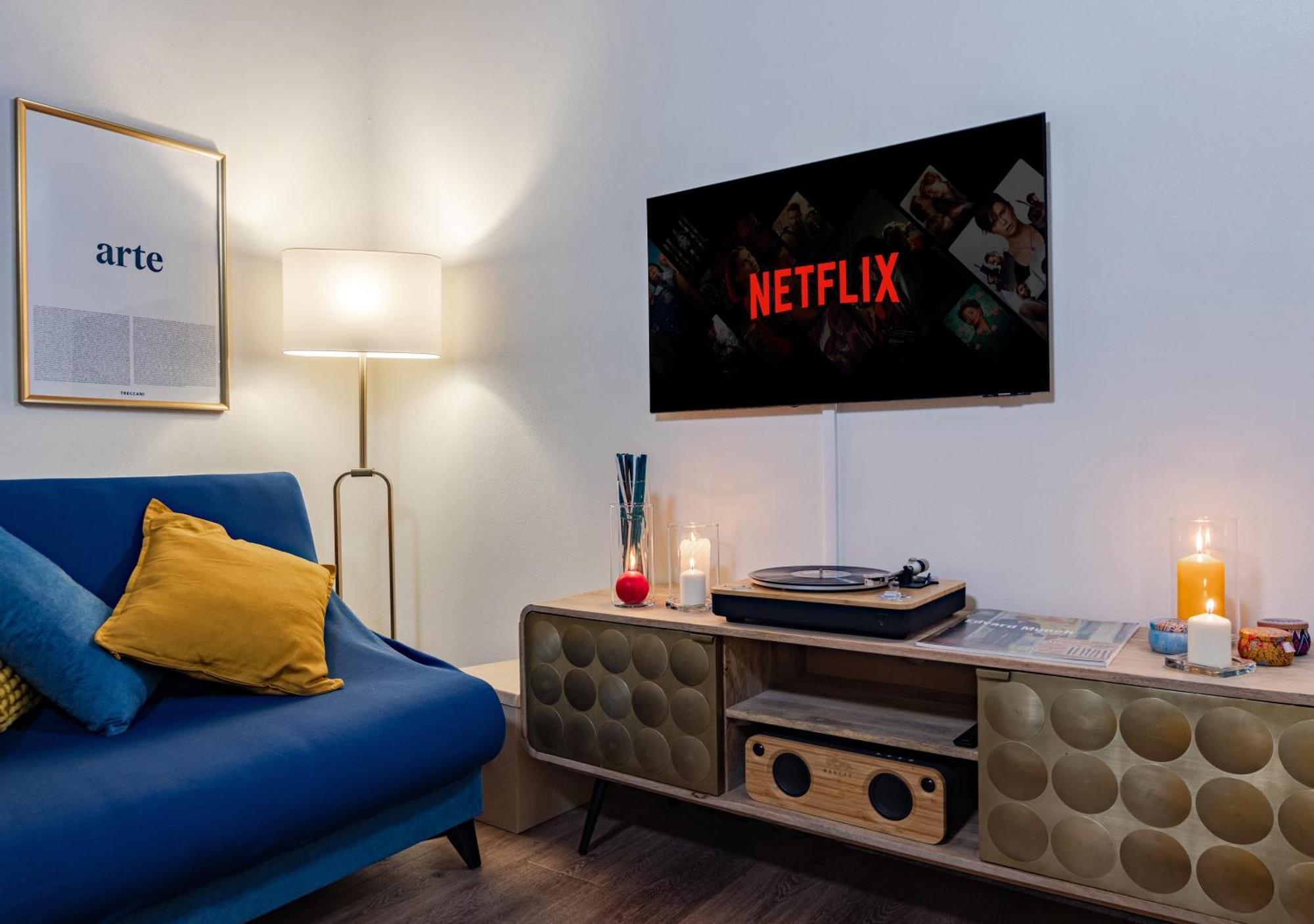 Apartamento 900mt Dalla Torre Di - Cortile, Wifi E Netflix