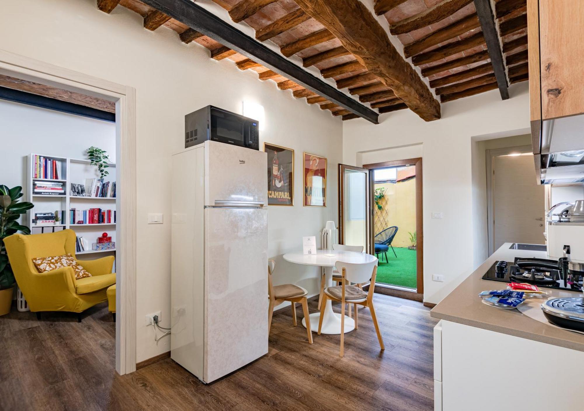 900mt Dalla Torre Di - Cortile, Wifi E Netflix Apartamento *