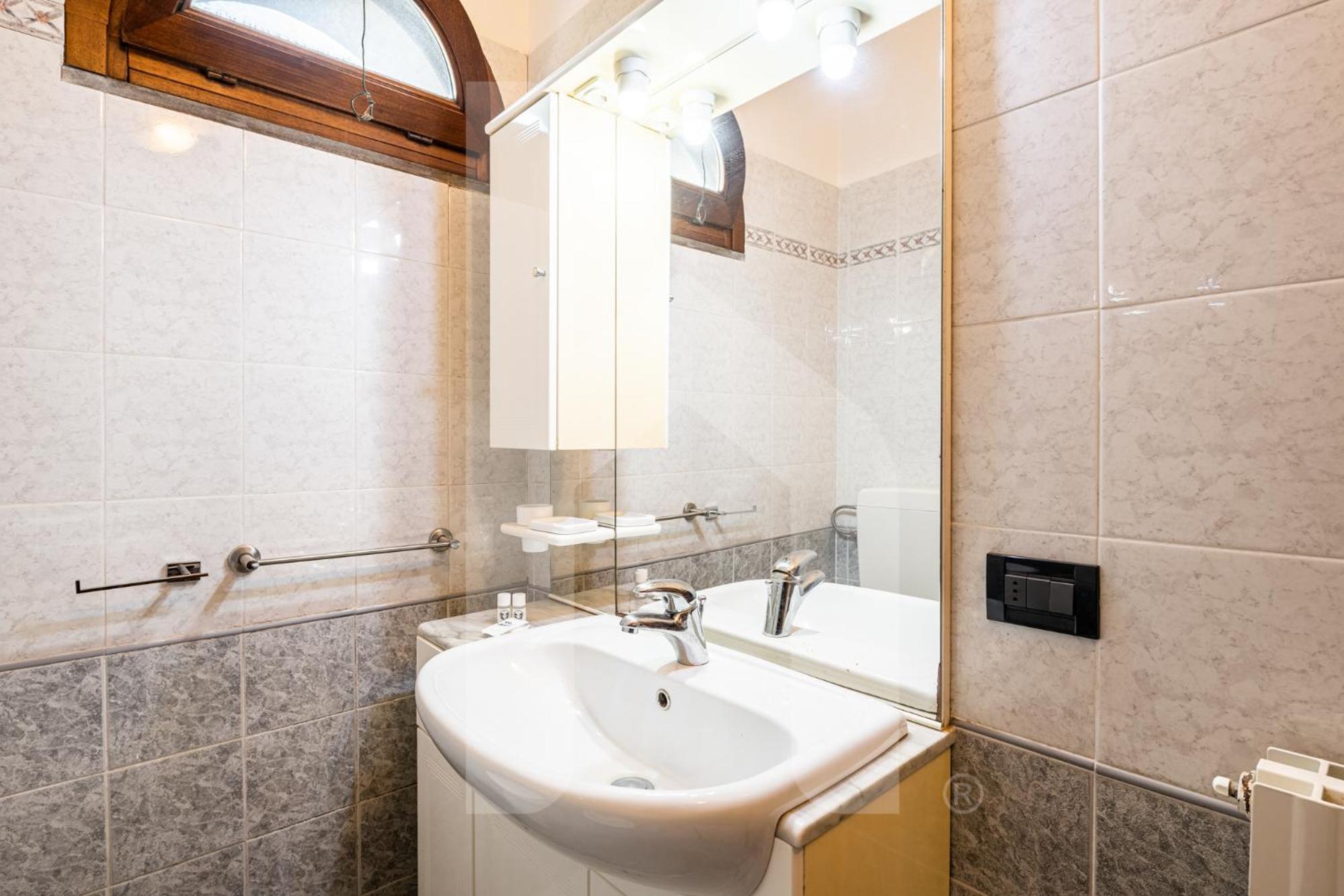 Homiday - Tuscany House - Parcheggio E Giardino Privato Pisa