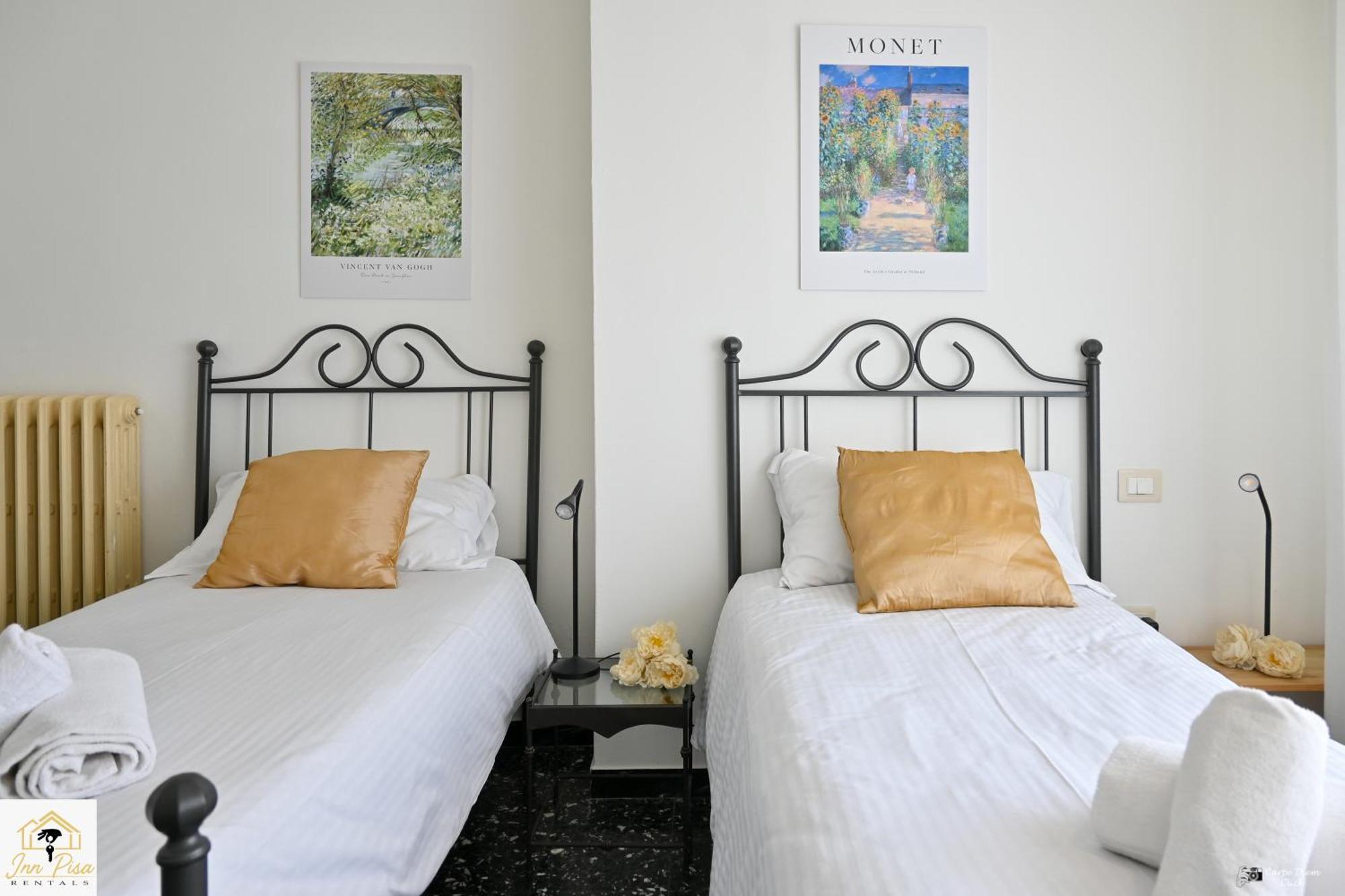 2 - Sunny Corner Flat *