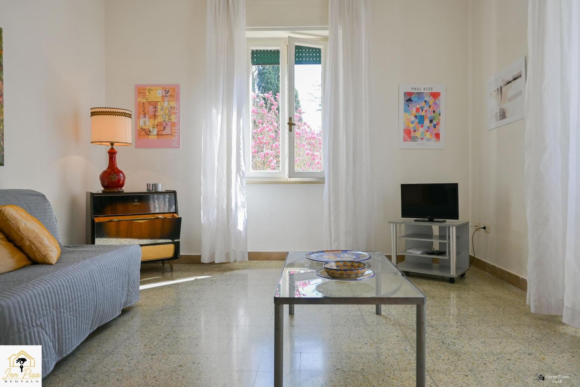 2 - Sunny Corner Flat Apartment Pisa