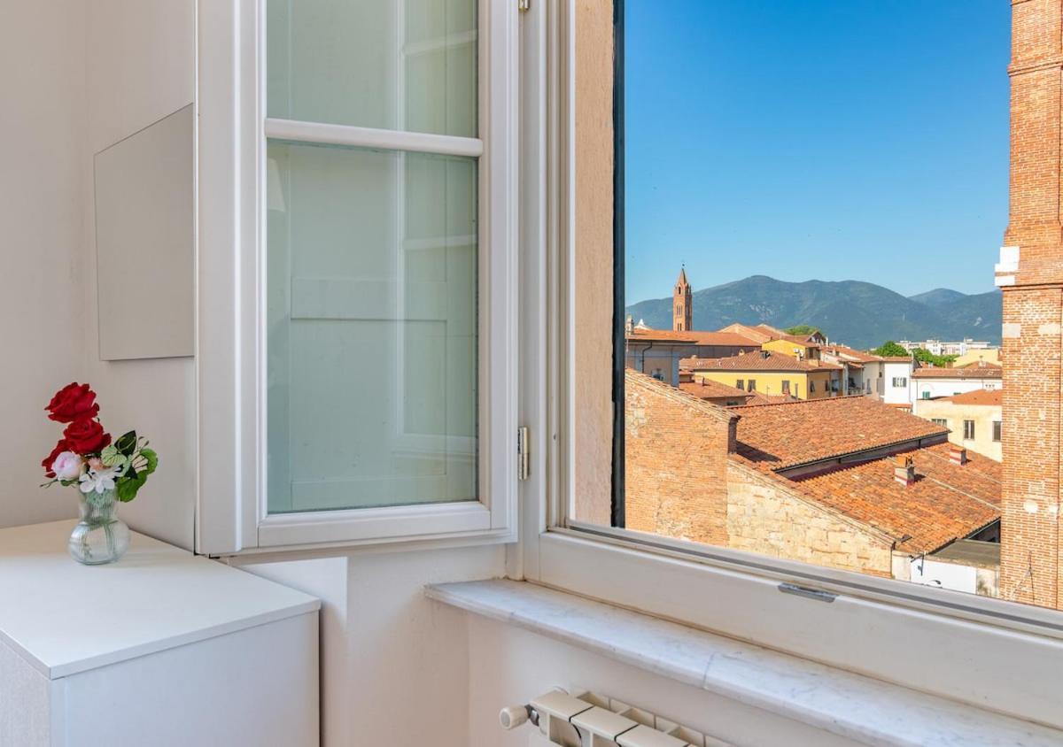 -cavour 8- 3 With Views - Near The Tower Apartment Pisa