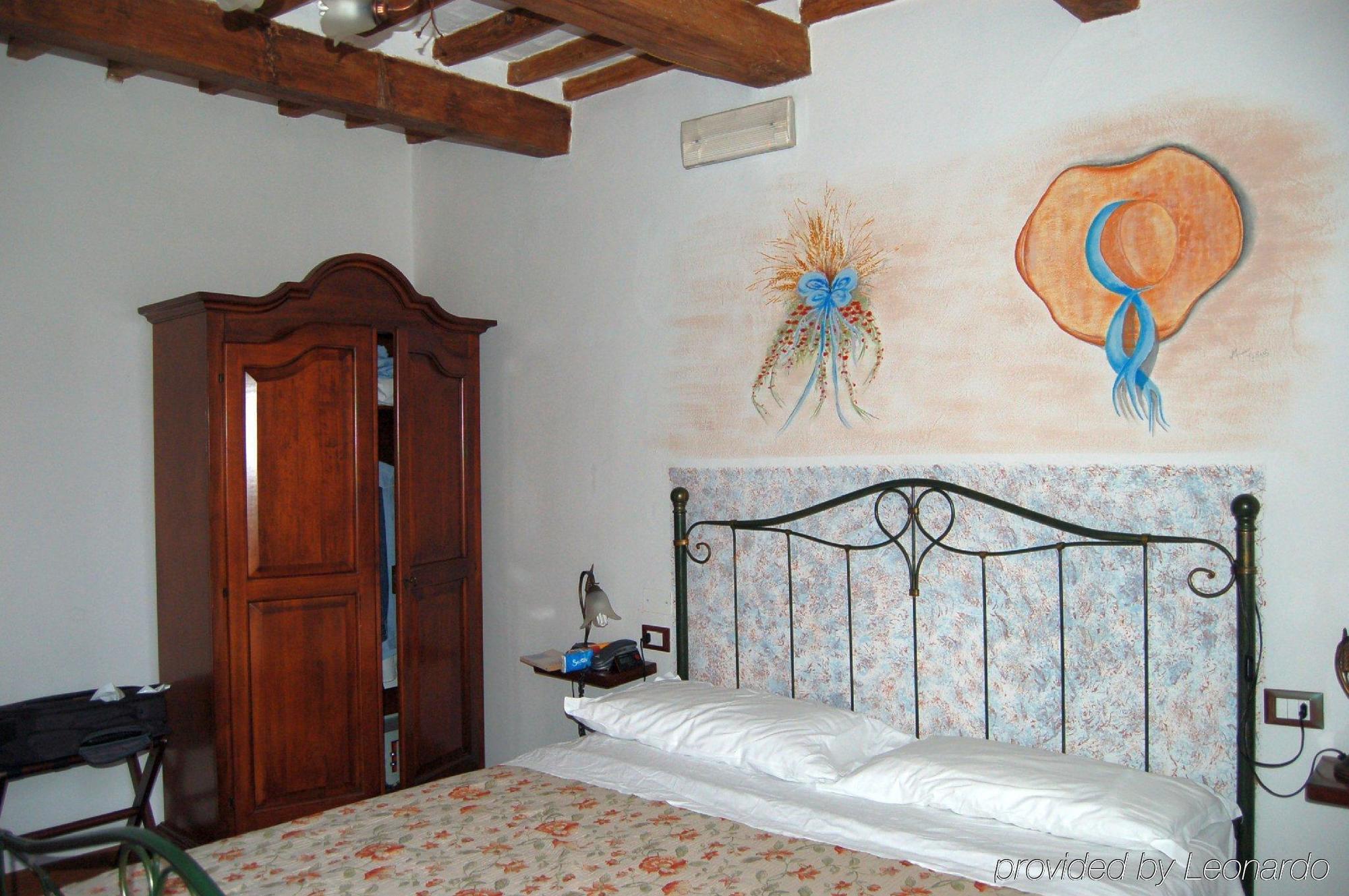 Hotel Leonardo
