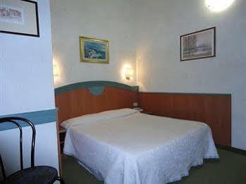 Hotel Primavera 2*