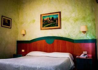 Primavera Hotel