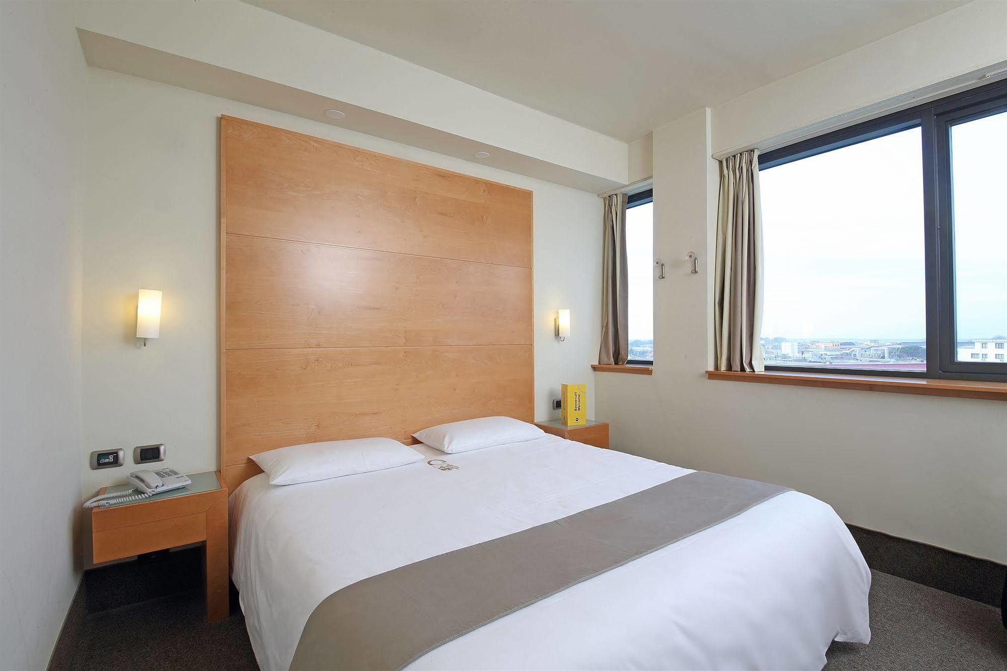 Airport Hotel