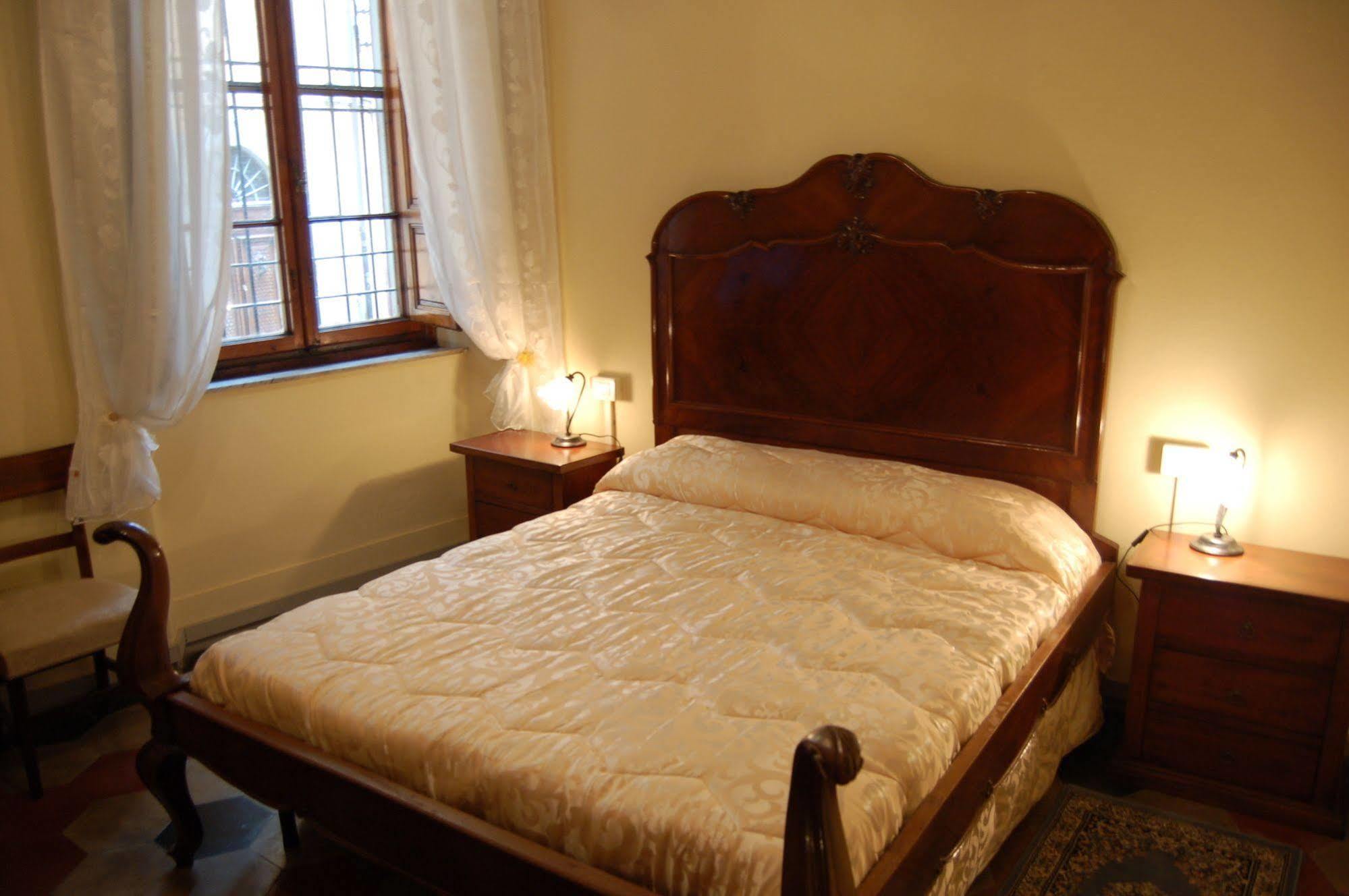 Antica Piazza Dei Miracoli Bed & Breakfast
