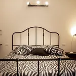 Suite Black&Wite