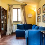 Charming Villa In Pisa With Terrace And Shared Pool.
