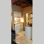 Tra Miracoli E Cavalieri