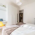 Hostly - Colorhome Pisa Midtown - Unique 3 Rooms With 3 Private Bathrooms