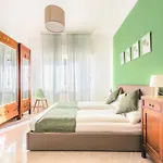 Hostly - Colorhome Pisa Midtown - Unique 3 Rooms With 3 Private Bathrooms