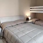 la casa all \'angolo