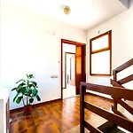 Hostly - Family Home Cisanello